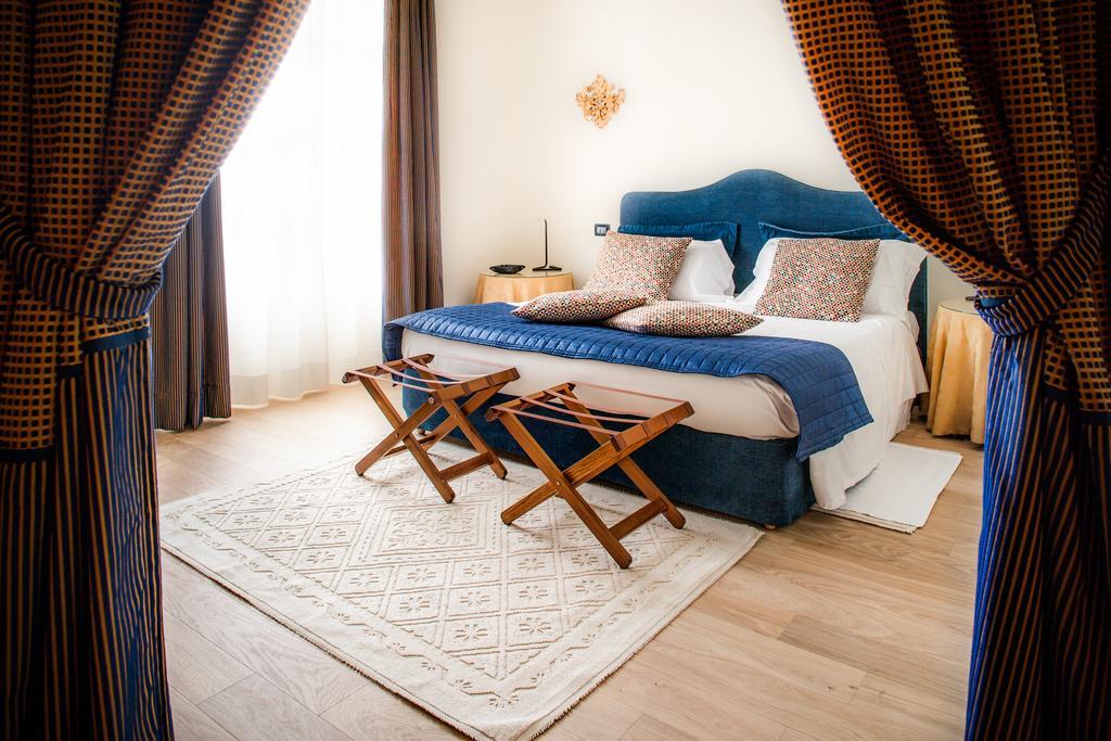 Locanda Del Pilone Alba Szoba fotó