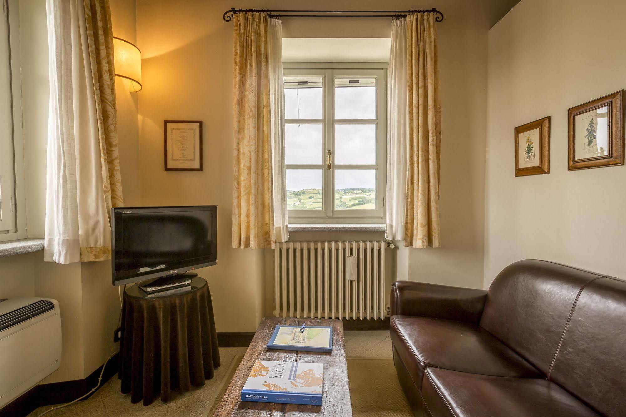 Locanda Del Pilone Alba Kültér fotó