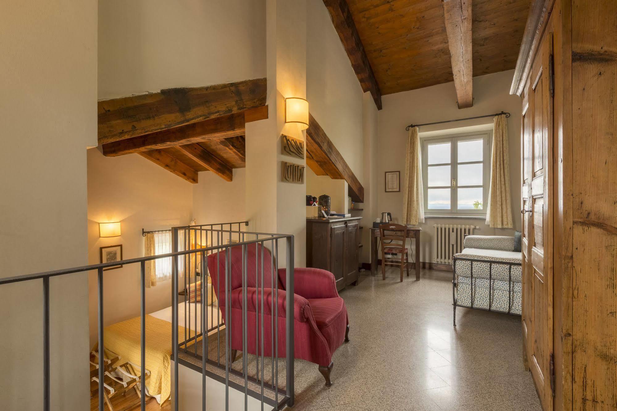 Locanda Del Pilone Alba Kültér fotó
